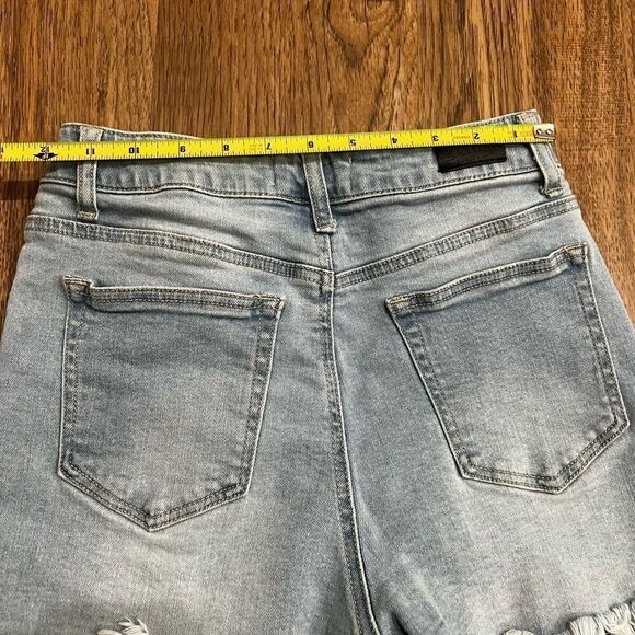 Black Label High Rise Button Fly Shorts With Flayed Hem - Picture 7 of 8